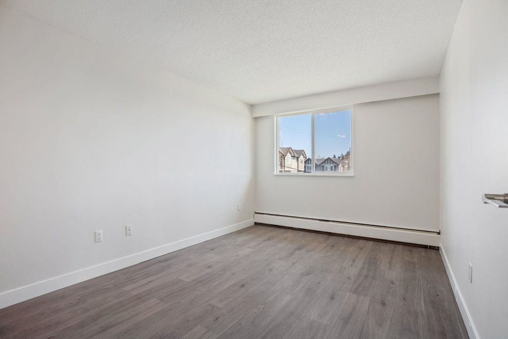 listing image 1107105291965470284