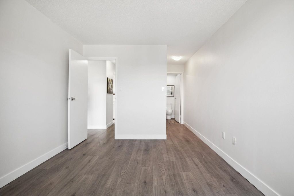 listing image 1105491939911632569