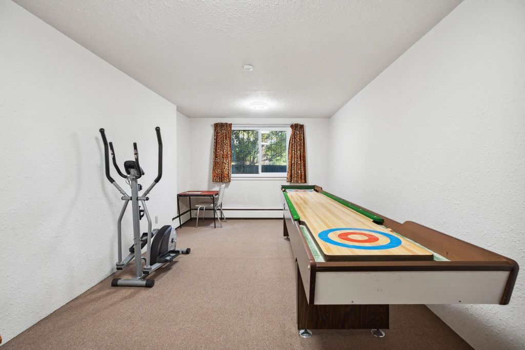 listing image 1100935939048066848