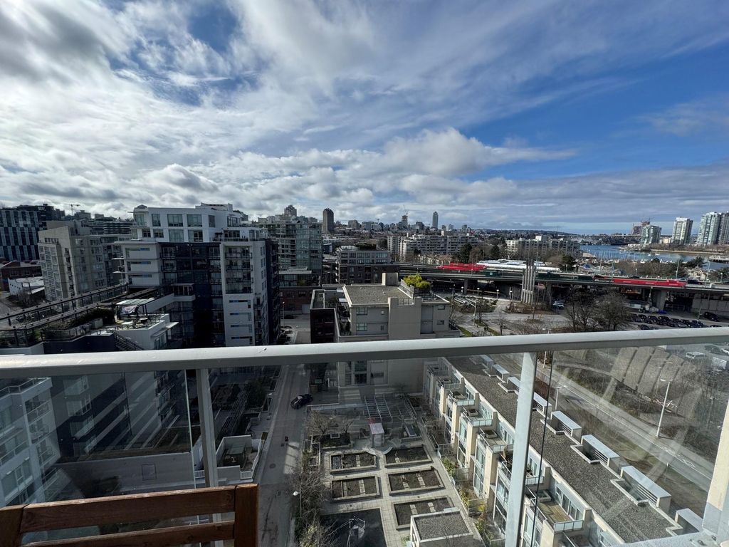 listing image 1103424093230637991