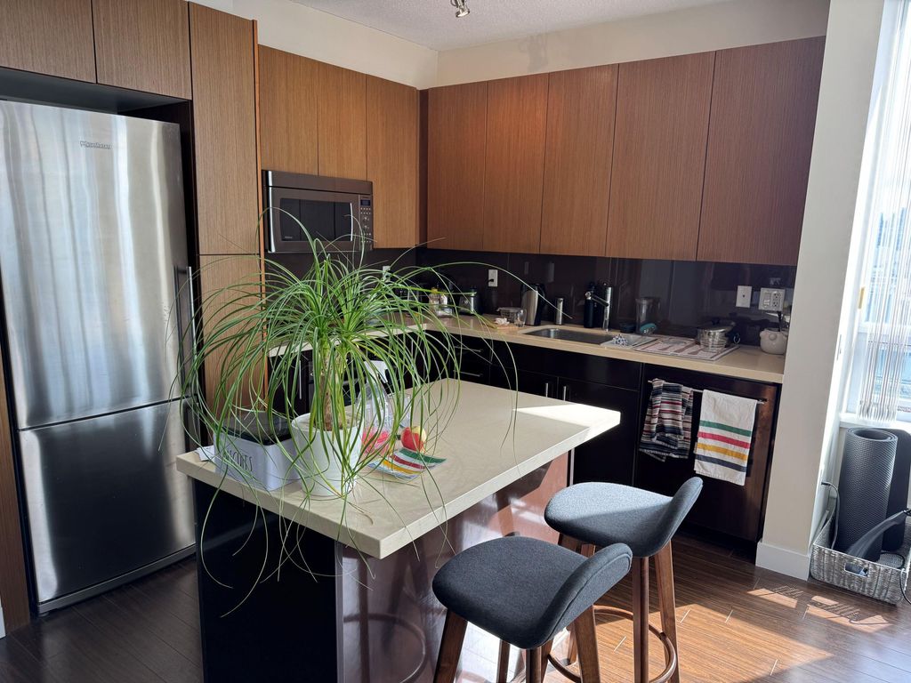 listing image 1109491567396407111