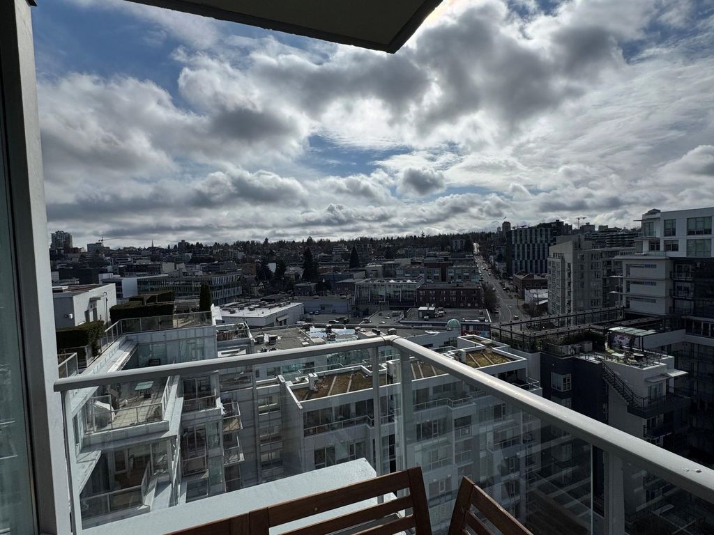 listing image 1107959283746289467