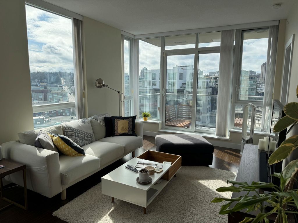 listing image 1106926575486991454