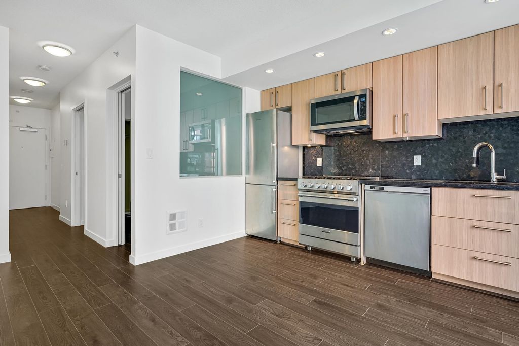 listing image 1105471430040261735