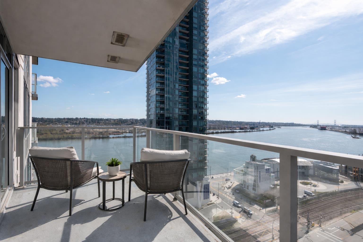 668 Columbia Street 1612