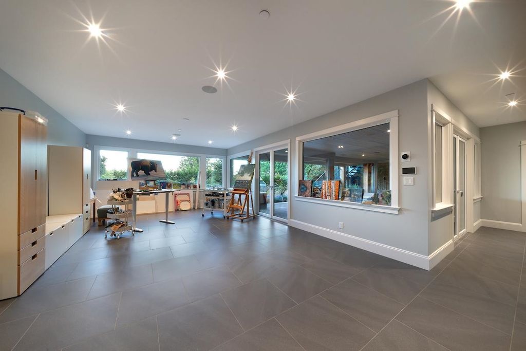 listing image 1100771448513047542