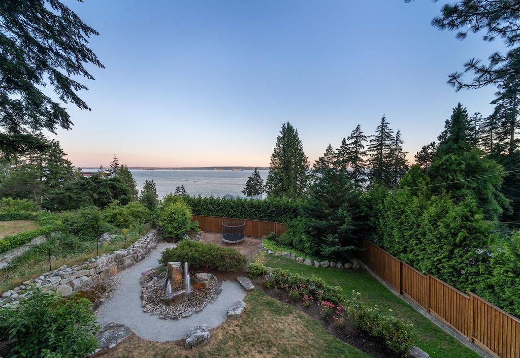 listing image 1103188291188103687