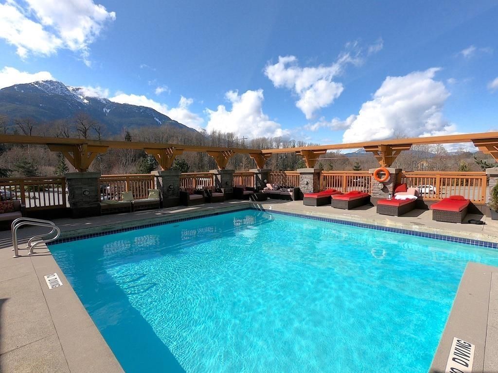 listing image 1109786307605354600