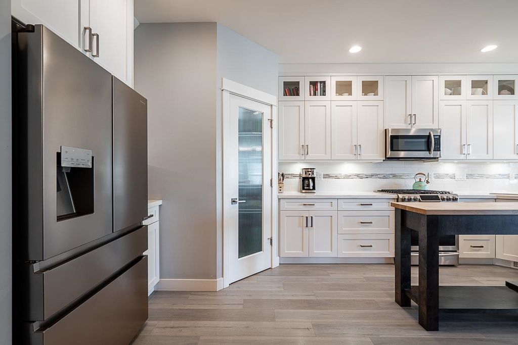 Photo of 10480 248 Street #48, Maple Ridge, BC V2W 0J4 (MLS # R3112282)