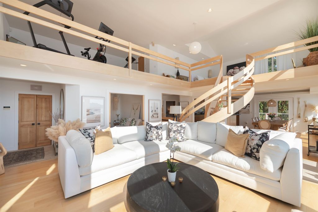 listing image 1105156981438541797