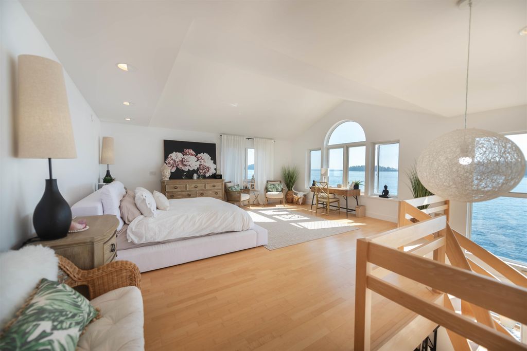 listing image 1104488457612653759