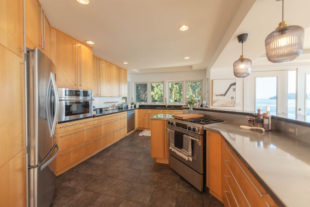 listing image 1100439593245986477