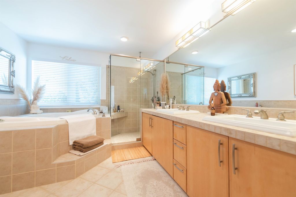 listing image 1105939537851670255