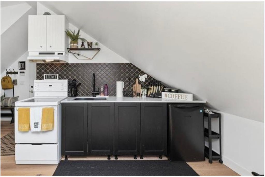 listing image 1107688738798990029