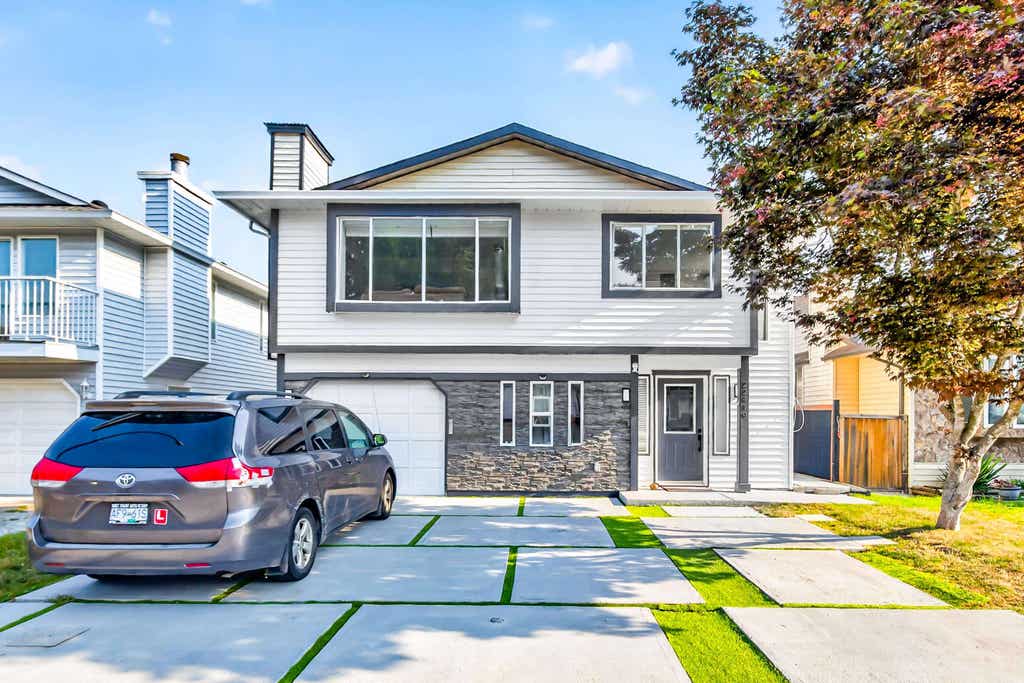 Photo of 22419 125 Avenue, Maple Ridge, BC V2X 9N8 (MLS # R3153680)