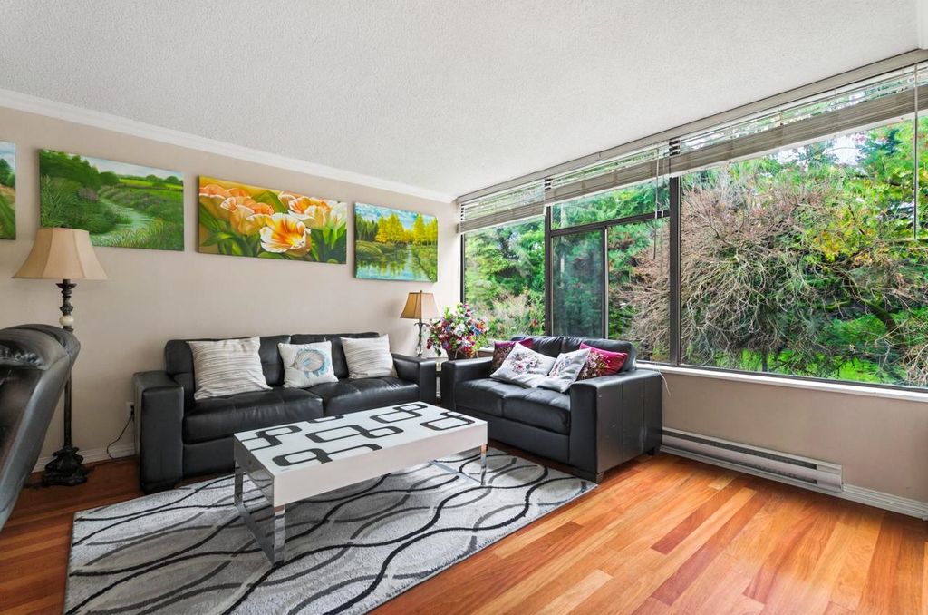 listing image 1109977783733412681