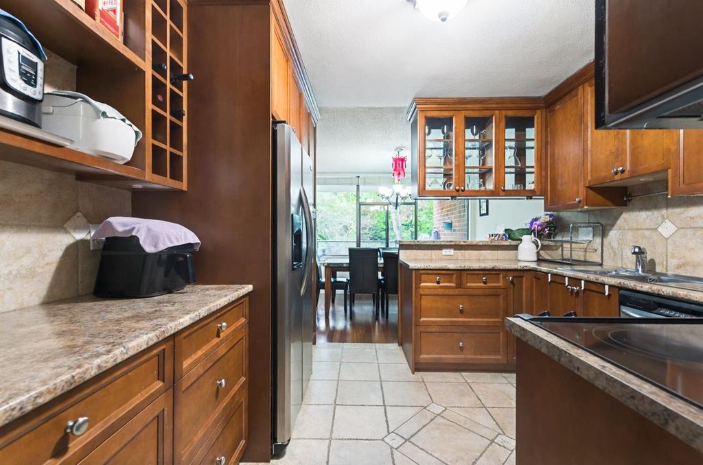 listing image 1103548212583850165