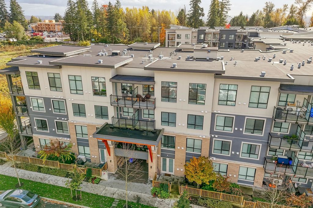 Photo of 20356 72b Avenue #110, Langley, BC V2Y 4J9 (MLS # R3063342)