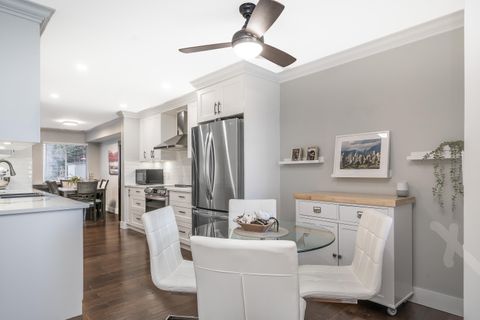 21937 48 Avenue 403 Langley BC V3A 3N1