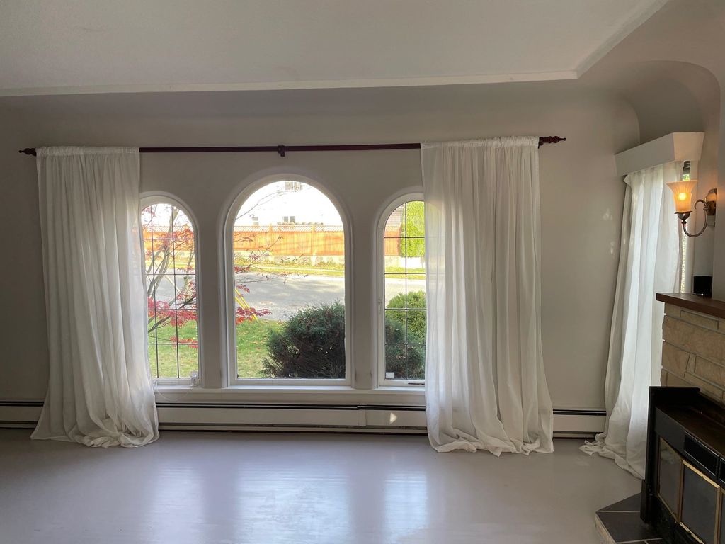 listing image 1100822288730831033