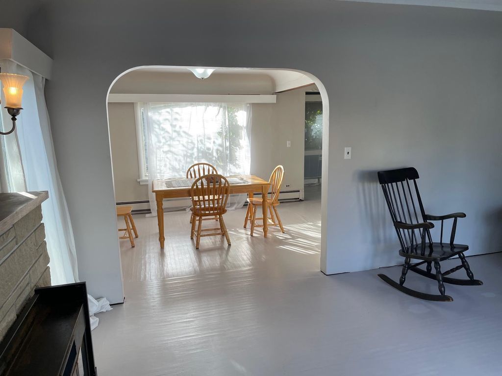 listing image 1103776337986431128