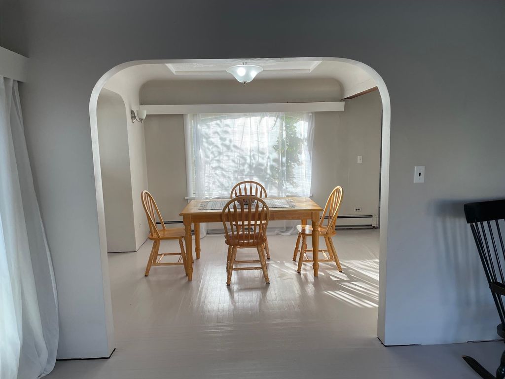 listing image 1108668239768940677