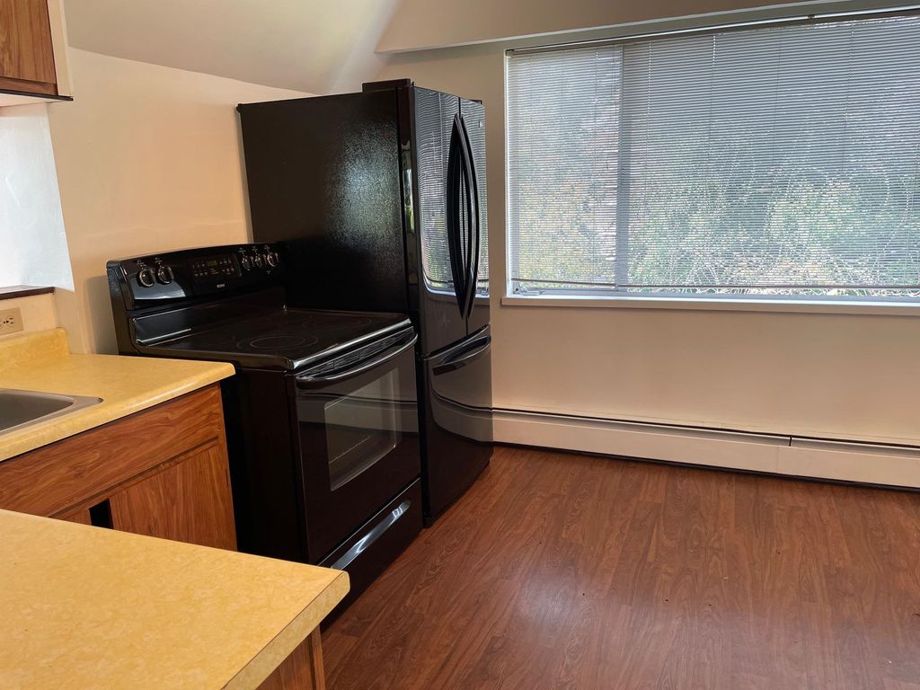 listing image 1103522551447969623