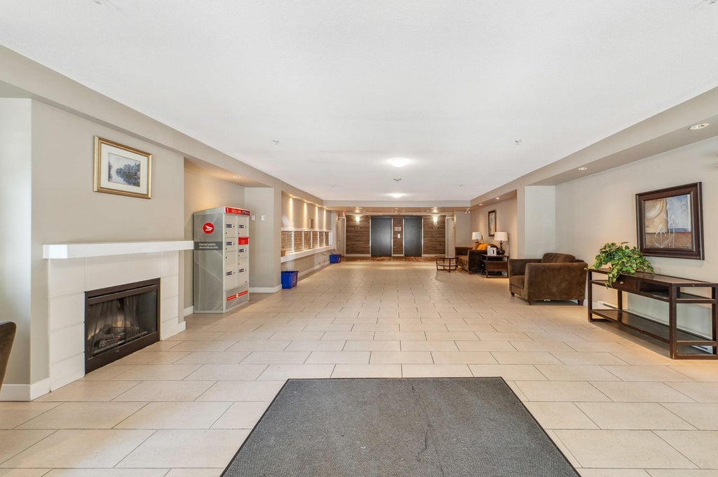 Photo of 12238 224 Street #111, Maple Ridge, BC V2X 8W5 (MLS # R3155487)