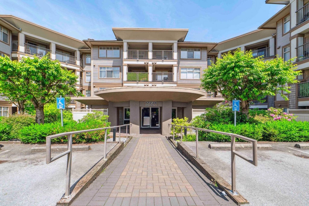 Photo of 12238 224 Street #111, Maple Ridge, BC V2X 8W5 (MLS # R3155487)