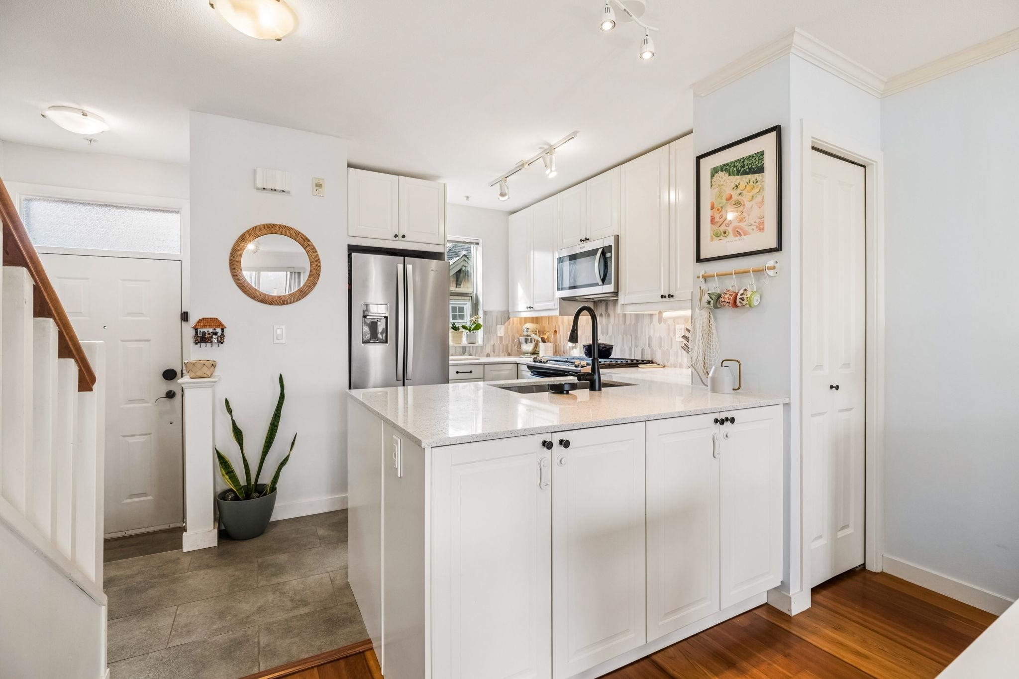 4238 Albert Street 113