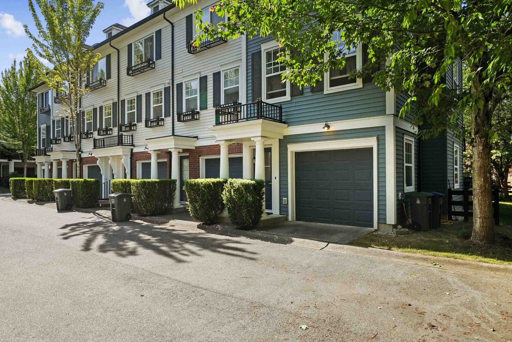 Photo of 18983 72a Avenue #91, Surrey, BC V4N 1A5 (MLS # R3131464)