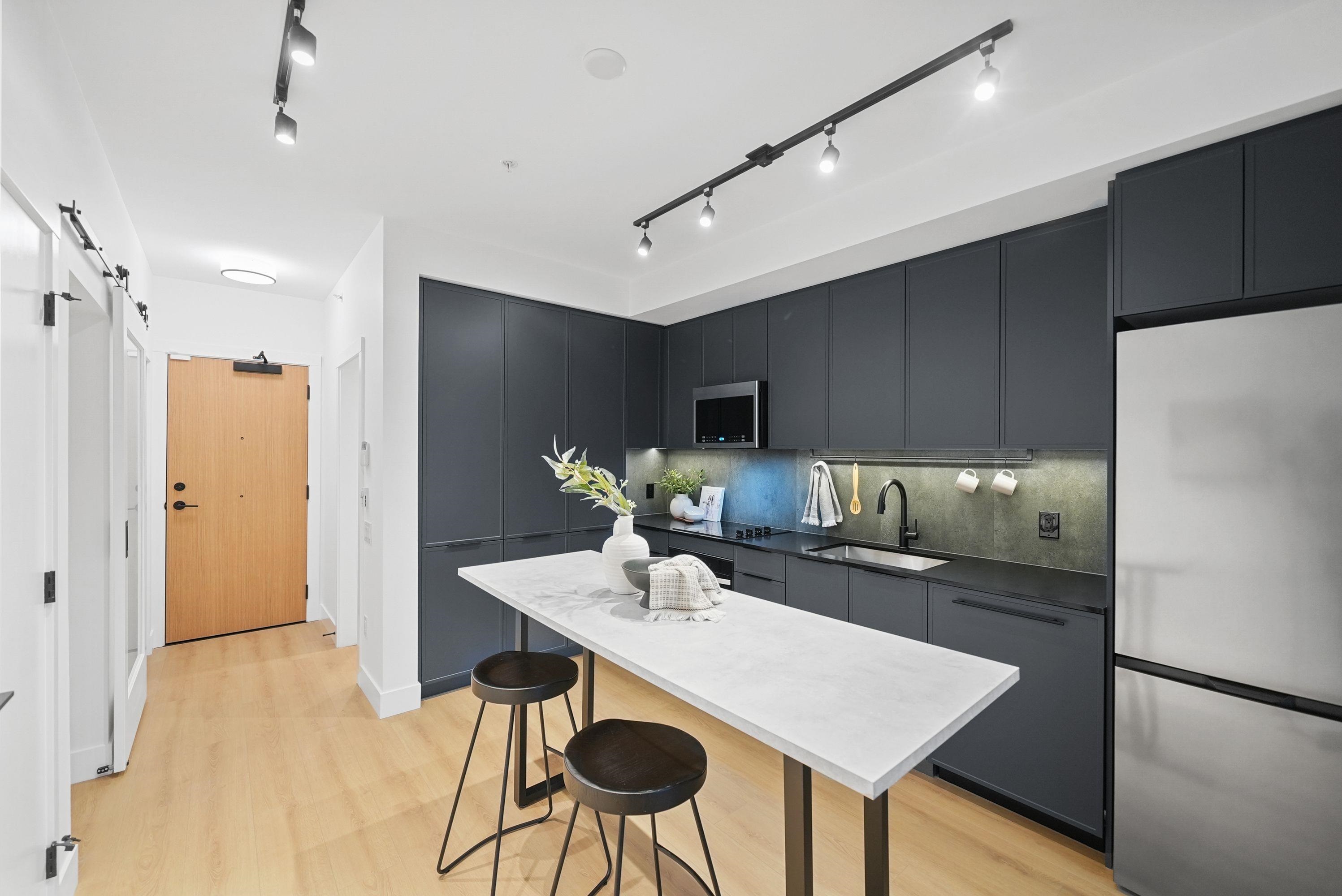 3055 Murray Street 205