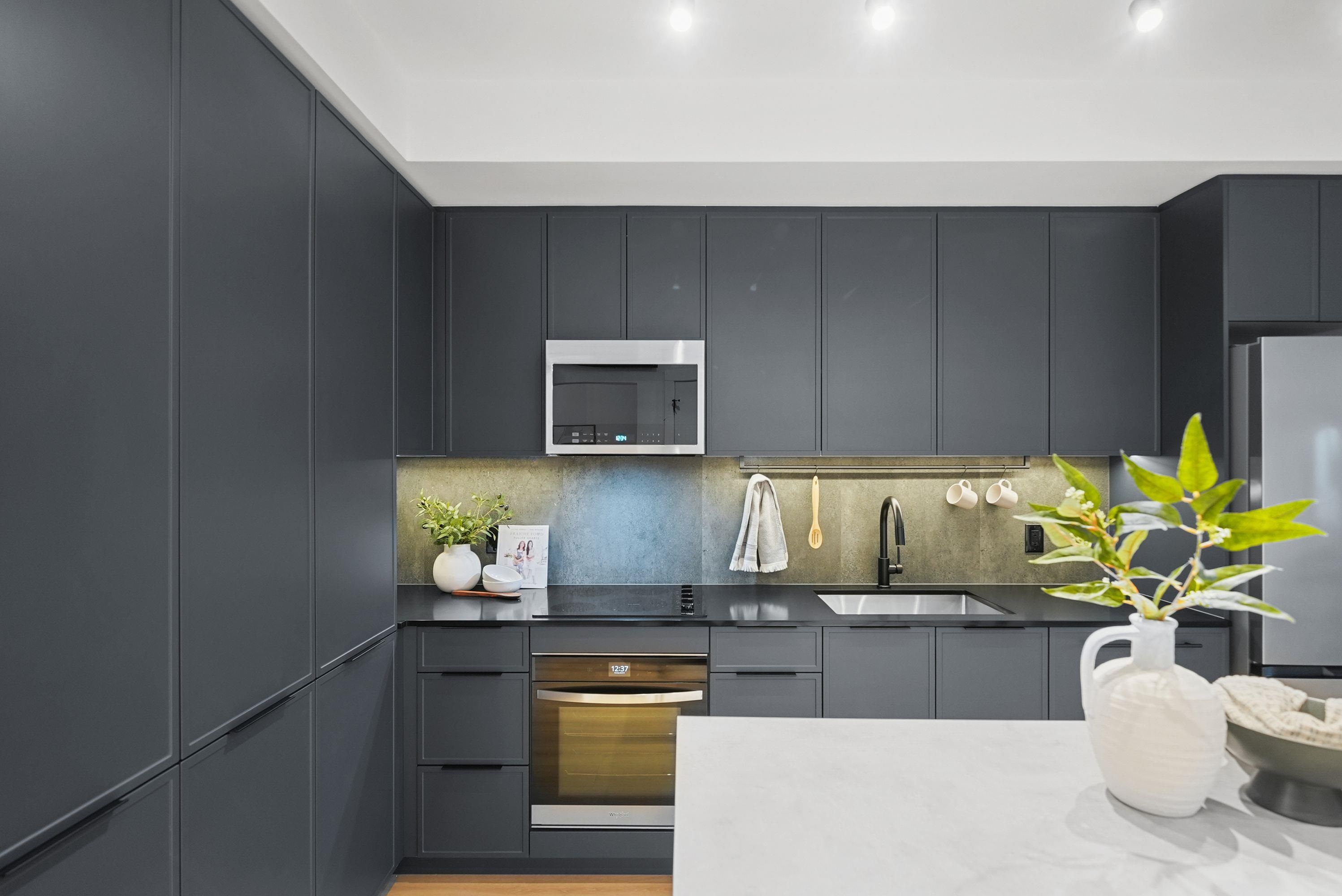 3055 Murray Street 205