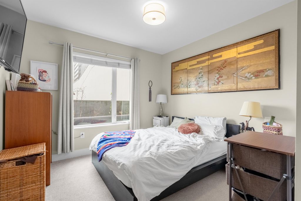 listing image 1102263704038421223
