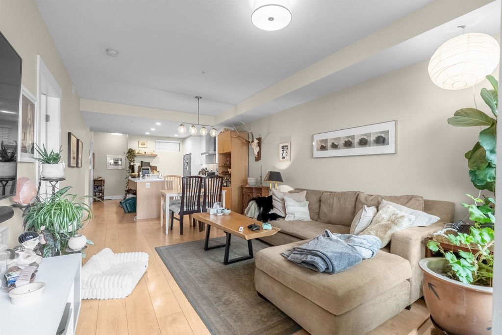 listing image 1108341866793295624