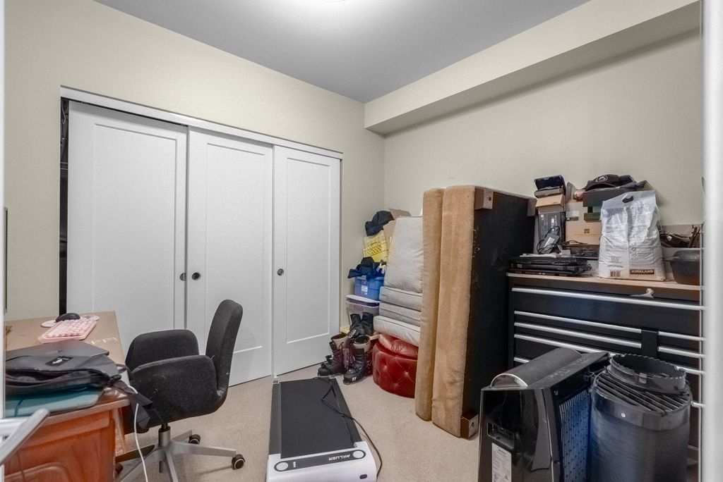 listing image 1103486027073351216