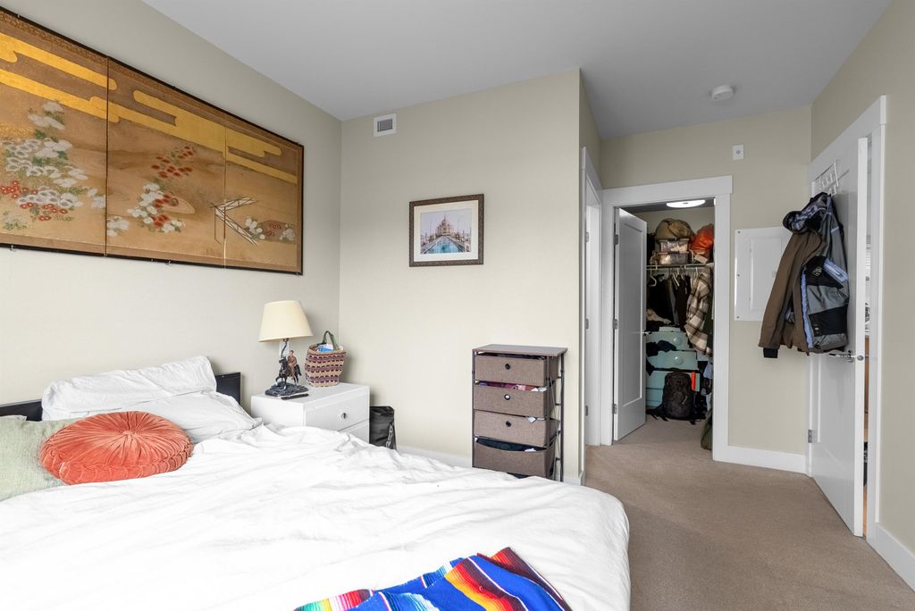 listing image 1103406541173904053