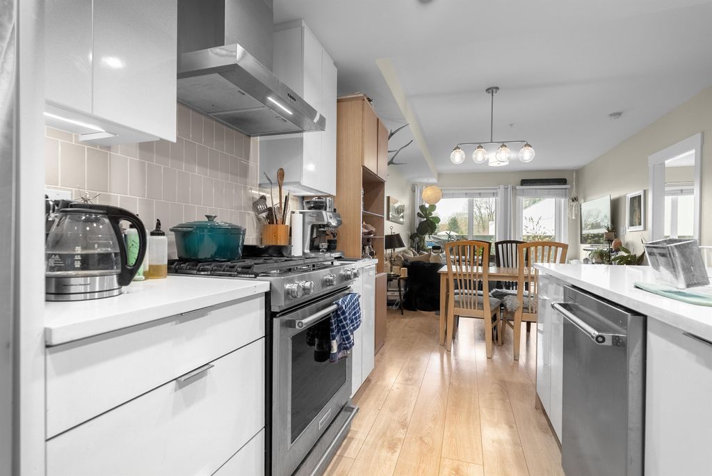 listing image 1109141555229090005