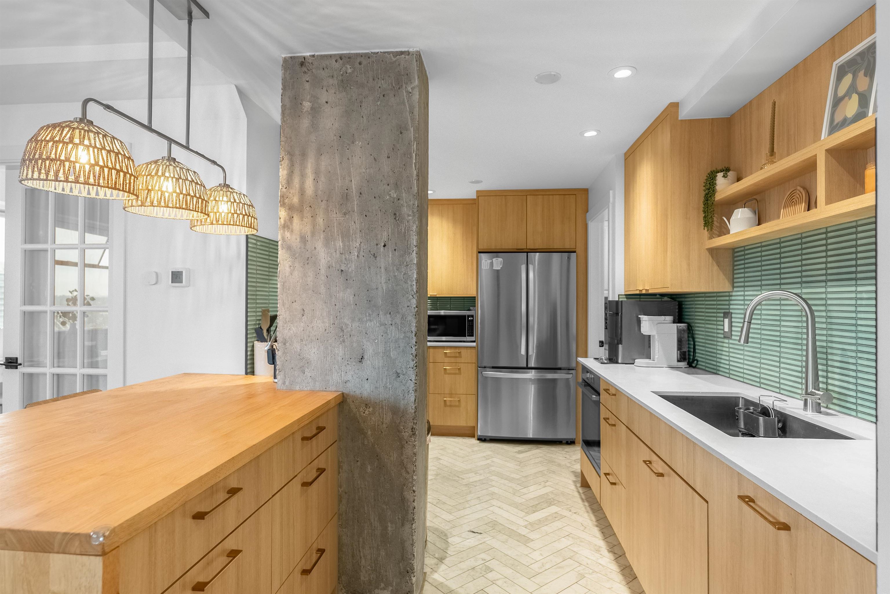 47 Agnes Street 1002