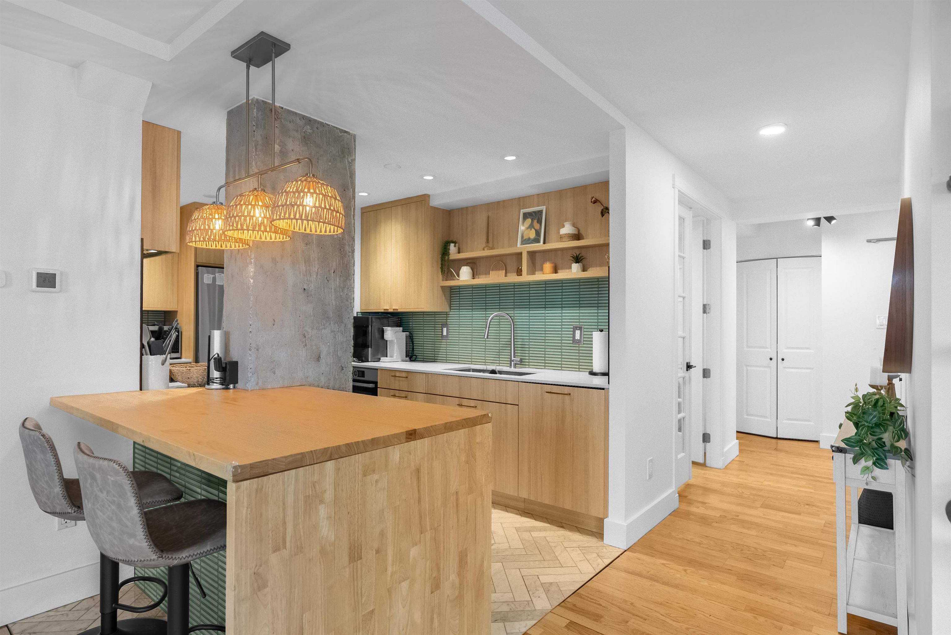 47 Agnes Street 1002