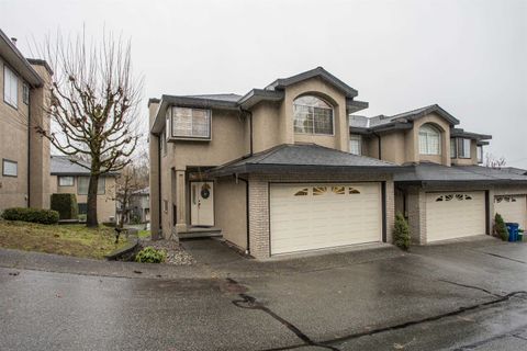 22488 116 Avenue 21 Maple Ridge BC V2X 0X6