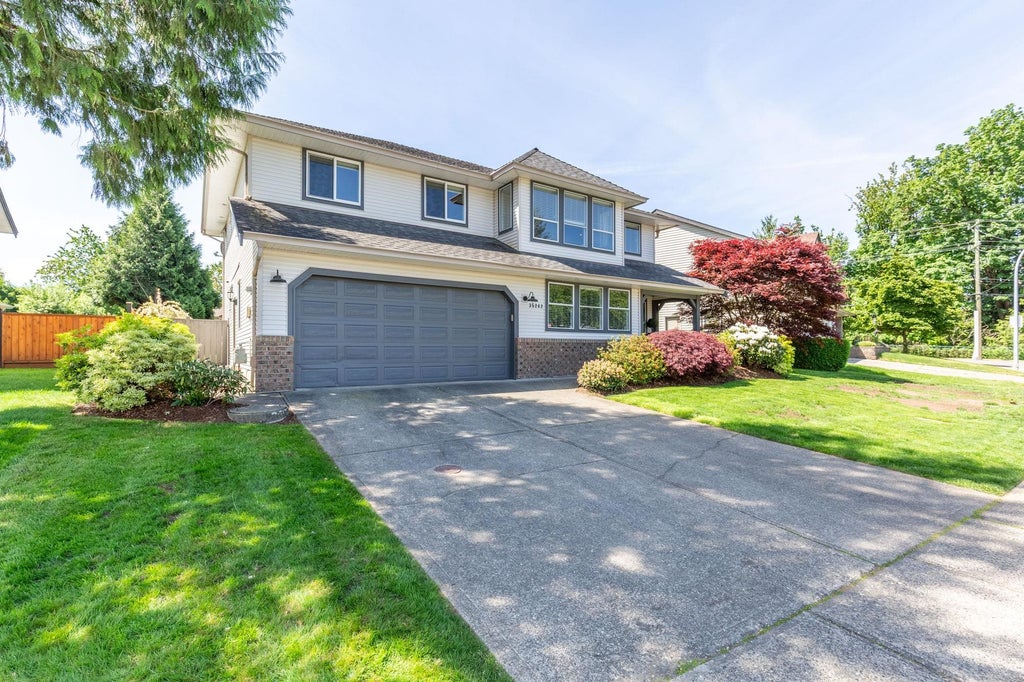 Photo of 35242 Corbett Place, Abbotsford, BC V3G 1K1 (MLS # R3120405)