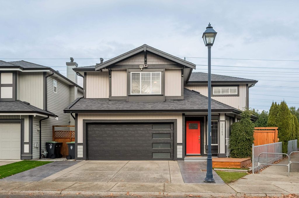 Photo of 20265 94b Avenue, Langley, BC V1M 3Z4 (MLS # R3143471)