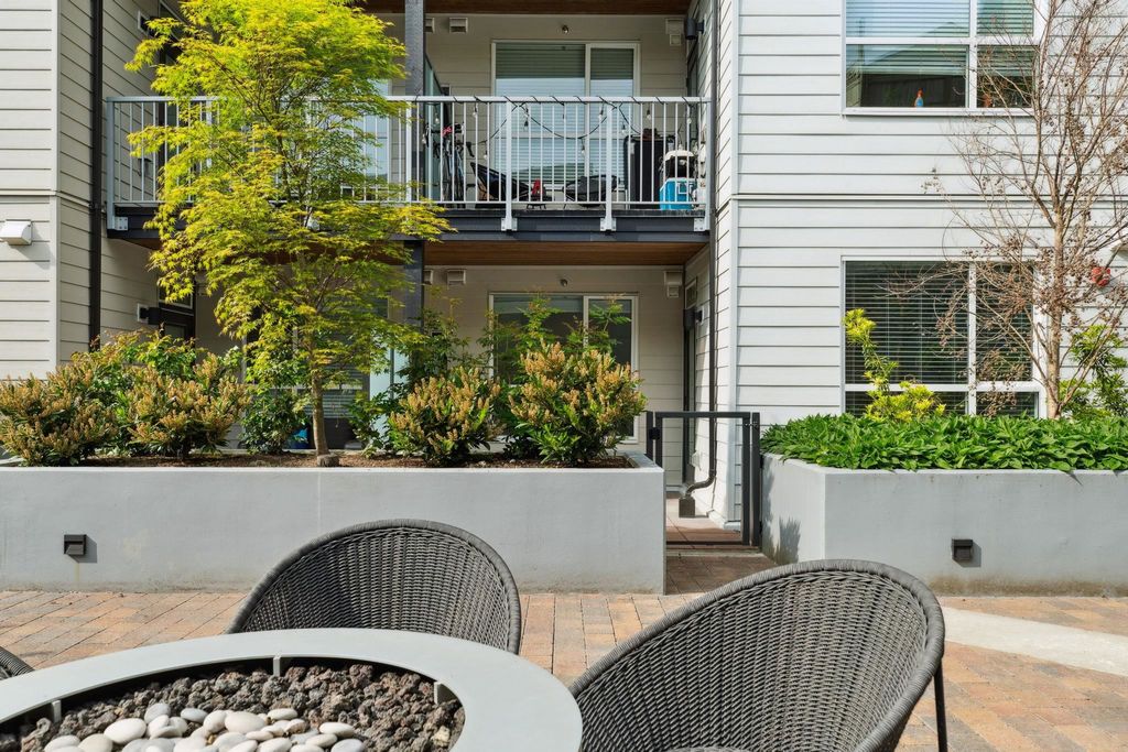 listing image 1103585874316029880