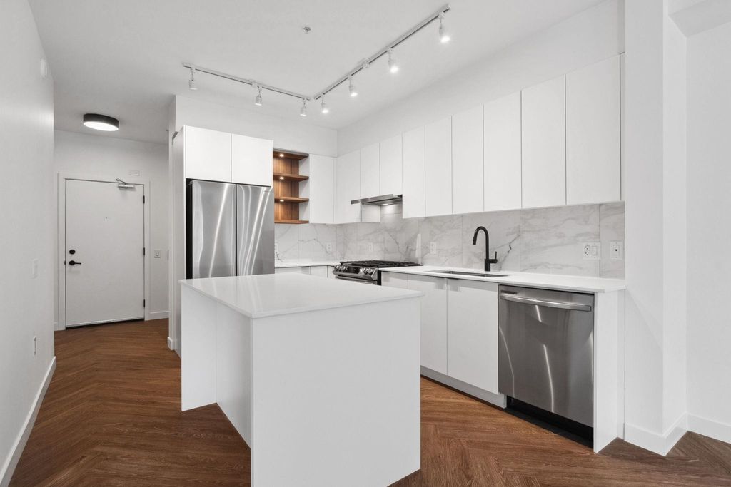 listing image 1104427782544983932