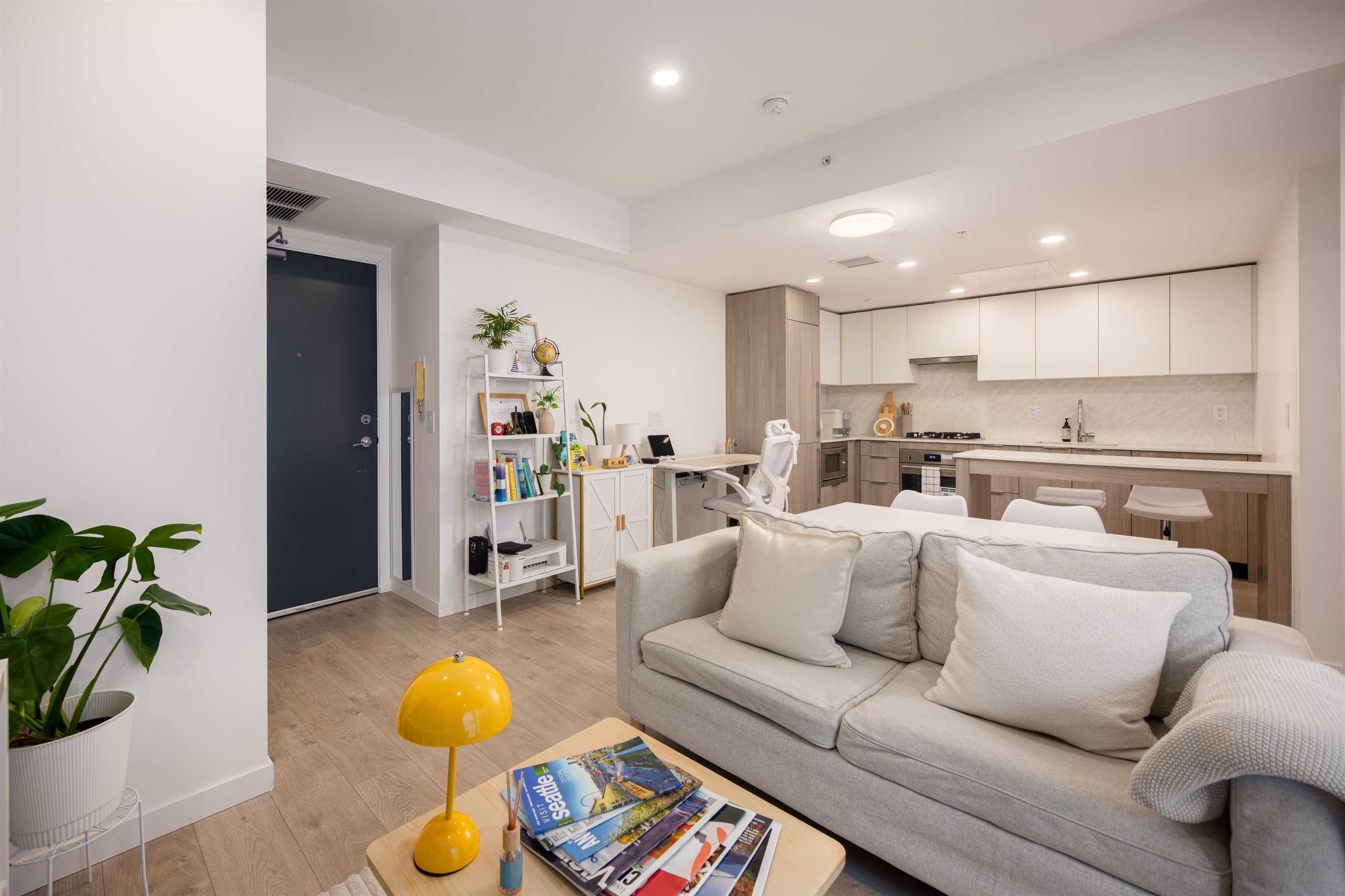 10333 133 Street 1801