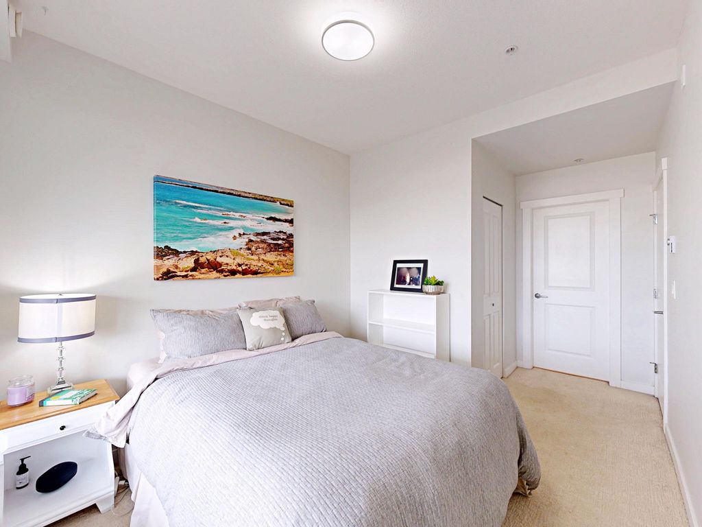 listing image 1101909915088323872