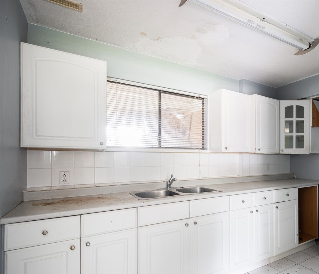 listing image 1103073963439949044