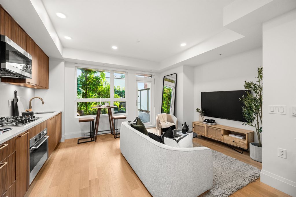 listing image 1105115428371808644