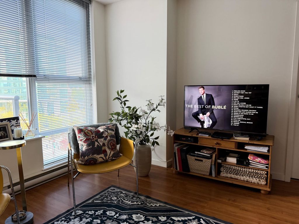 listing image 1107893329365288836